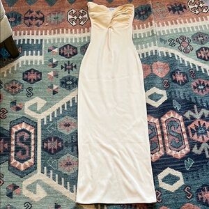 SNDYS Everyday Cream Strapless Dress